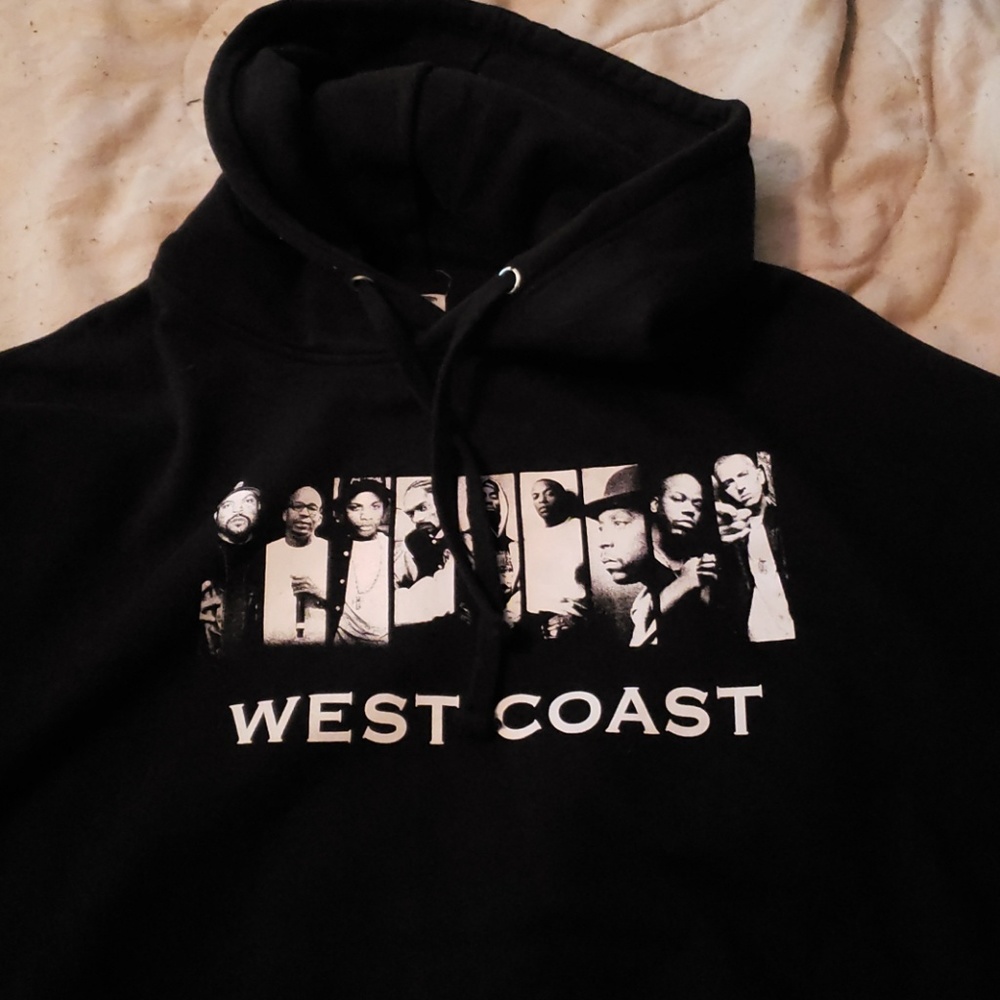 Hooded sweater